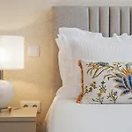 Coastal Charm By Homie Apartament