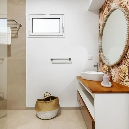 Coastal Charm By Homie Lejlighed *