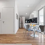 Coastal Charm By Homie Понта-ду-Сол