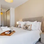 Coastal Charm By Homie Апартаменты *
