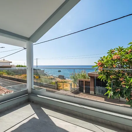 Coastal Charm By Homie * 蓬他达维托亚