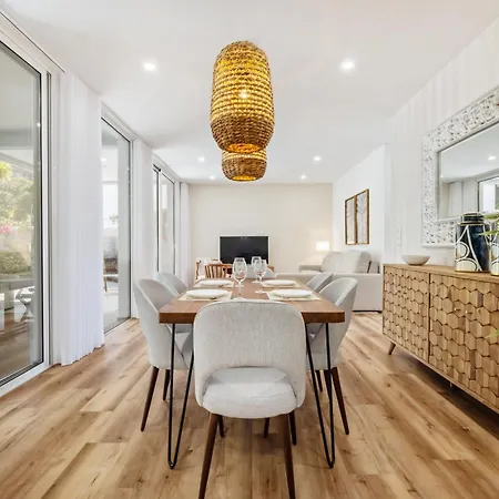 公寓 Coastal Charm By Homie 蓬他达维托亚