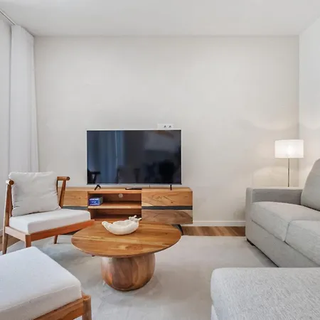 公寓 Coastal Charm By Homie 蓬他达维托亚