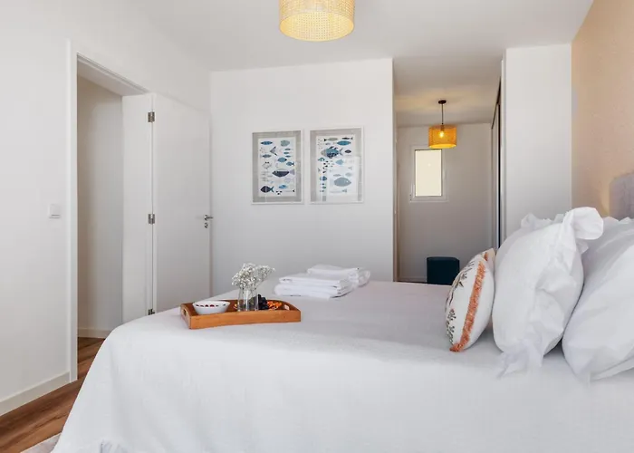 דירה Coastal Charm By Homie *